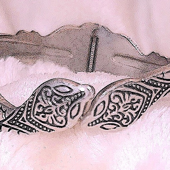 🐍 VINTAGE FLAT ETCHED STAMPED “S” STERLING SILVER SPRING-HINGED SNAKE BRACELET - Picture 2 of 13